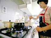 上海居民燃?xì)鈨r(jià)格調(diào)整聽(tīng)證會(huì)18日舉行 實(shí)施階梯氣價(jià)