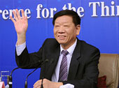 尹蔚民回應熱點：就業(yè)、養(yǎng)老、延遲退休
