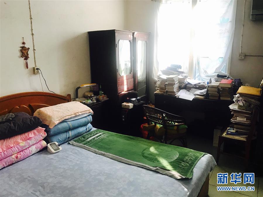 （新華全媒頭條·圖文互動）（11）滄海橫流 信仰彌堅——記共產黨員、湘潭大學九旬教授滄南