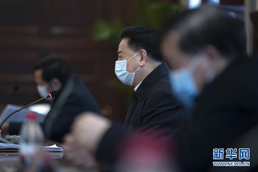 （聚焦疫情防控·圖文互動）（4）急防控所急，沖鋒勇向前——華中科技大學以科研攻關推動疫情防控救治觀察