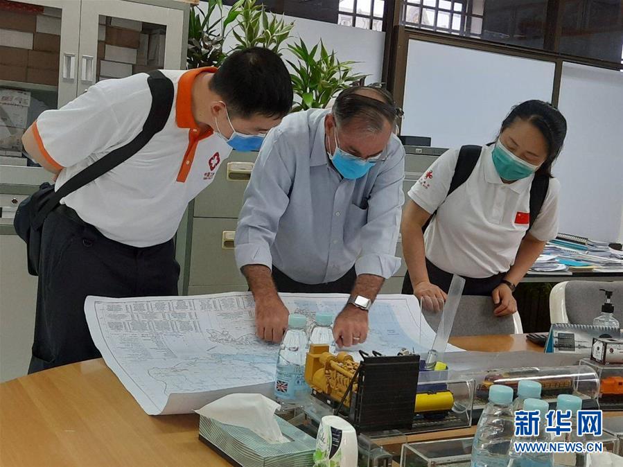 （國際疫情·圖文互動）（5）“工作忙碌又細致，經驗豐富又專業”——一名柬埔寨青年眼中的中國援柬抗疫醫療專家組