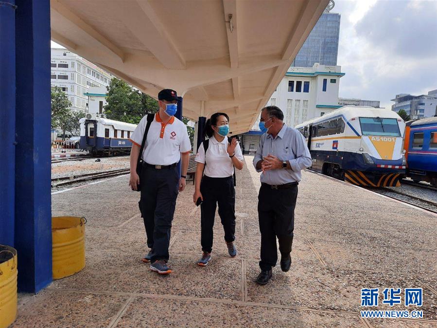 （國際疫情·圖文互動）（8）“工作忙碌又細致，經驗豐富又專業”——一名柬埔寨青年眼中的中國援柬抗疫醫療專家組