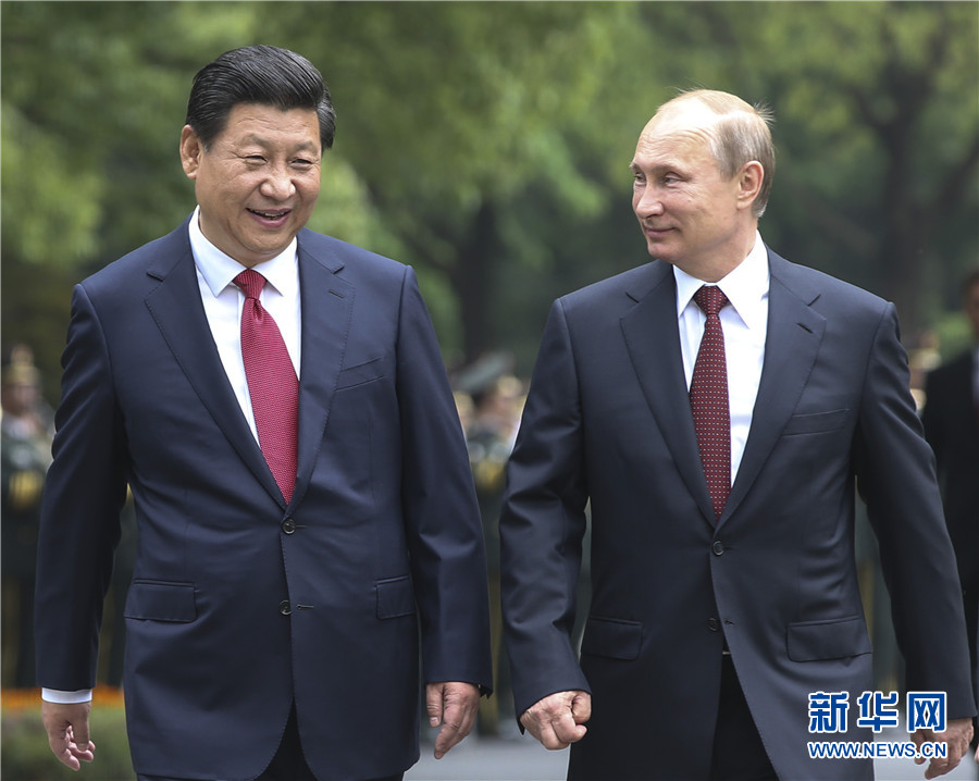 這是會談前，習近平在上海西郊會議中心廣場為普京舉行歡迎儀式。新華社記者 蘭紅光 攝 