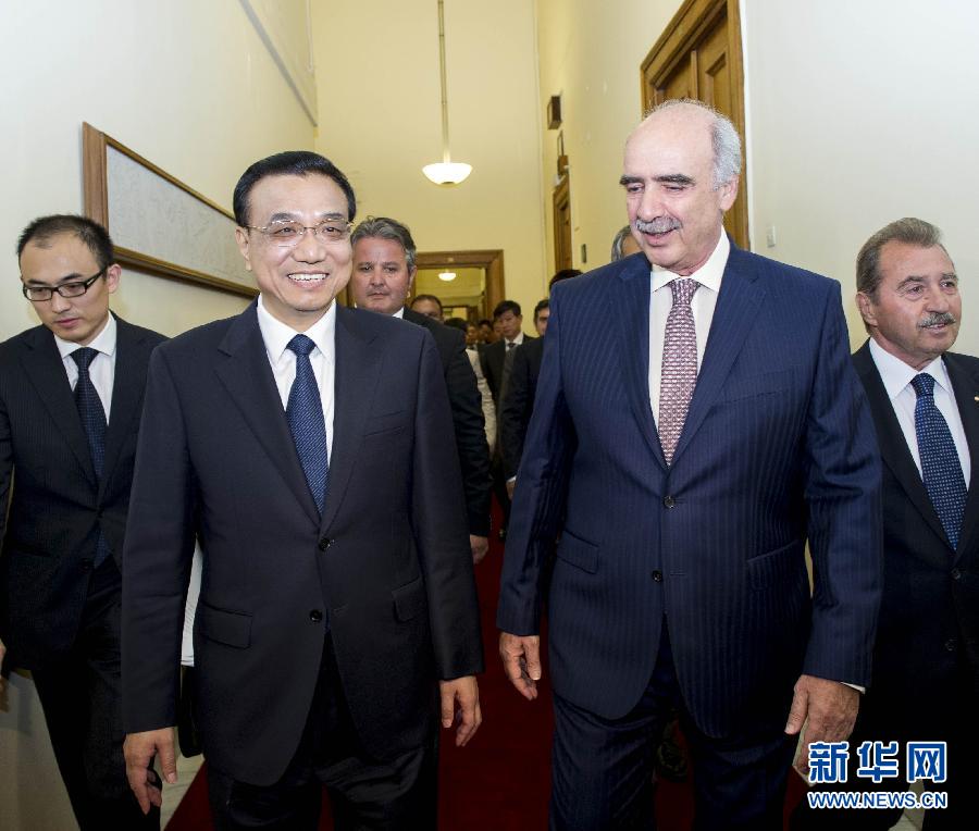 6月19日，國務院總理李克強在希臘議會大廈會見希臘議長米馬拉基斯。新華社記者 王曄 攝