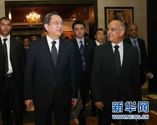 11月3日，全國政協主席俞正聲在拉巴特與摩洛哥參議長比亞迪拉進行會談。 新華社記者 劉衛兵 攝
