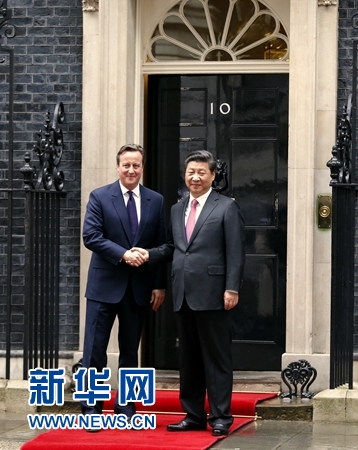 10月21日，國家主席習近平在倫敦唐寧街首相府同英國首相卡梅倫舉行會談。 新華社記者 鞠鵬 攝 