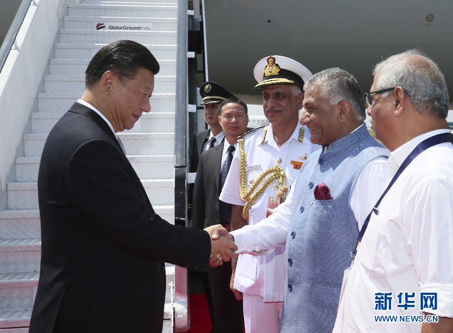 10月15日，國(guó)家主席習(xí)近平抵達(dá)印度果阿，應(yīng)印度總理莫迪邀請(qǐng)，出席金磚國(guó)家領(lǐng)導(dǎo)人第八次會(huì)晤。 新華社記者蘭紅光攝 